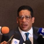 Ignacio Ramonet advierte que uno de los mayores desafíos de la IA es la pérdida de empleos
